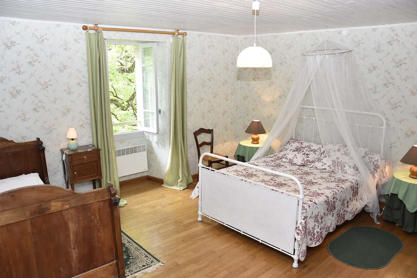 pigeonnier – gite de france – grande chambre